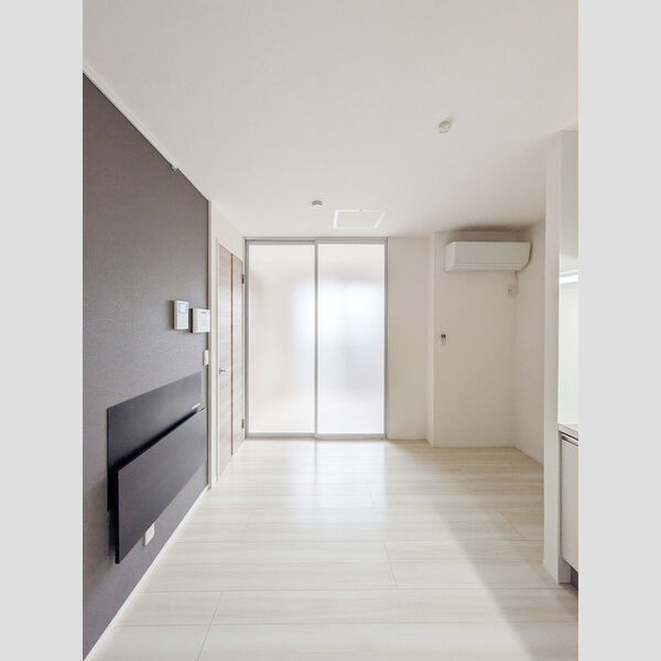 エクセリア高島平Ⅰ205号室 リビング