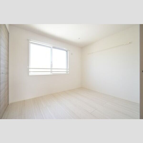 ホワイト キャッスル205号室 居室