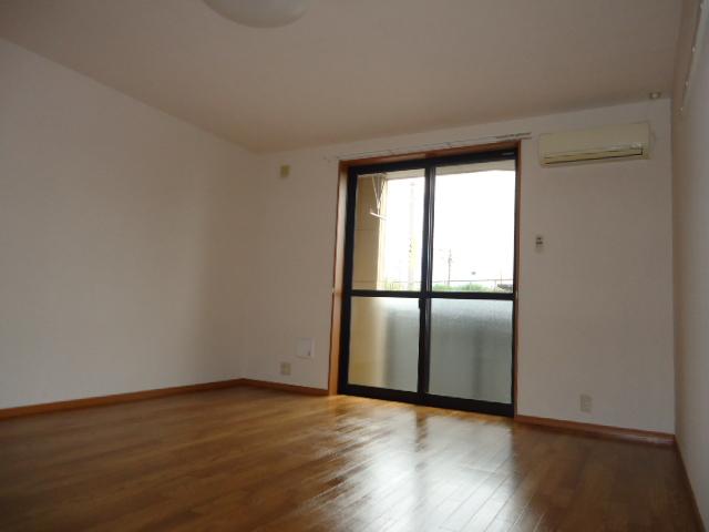 グランヴェール中島 洋室