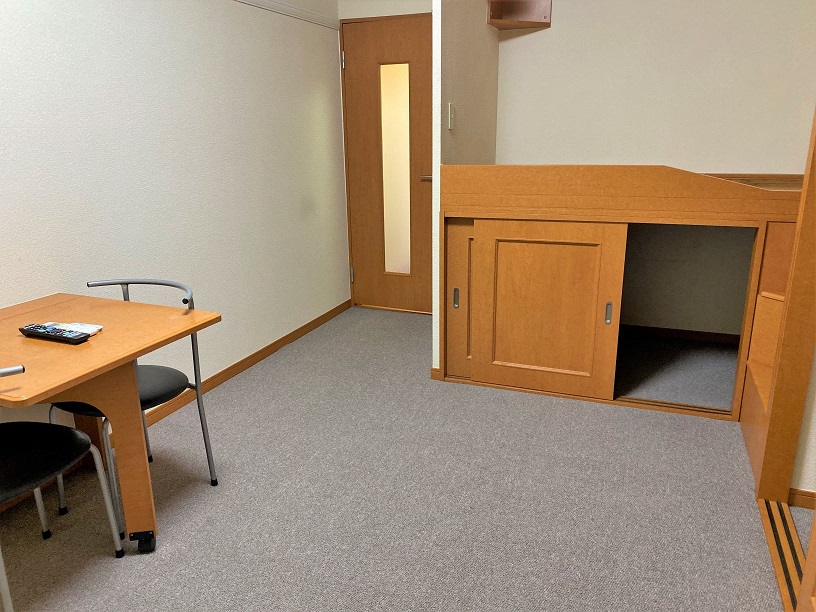 レオパレスフラワー305号室 内観