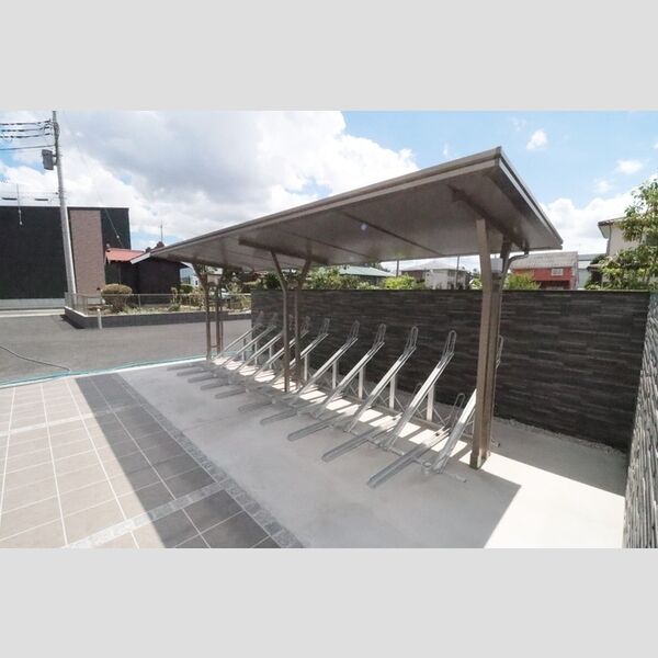 メイプルシャトー 駐輪場