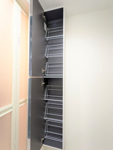 ルベルソー駒沢0206号室 収納