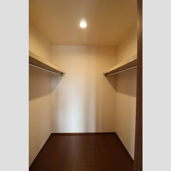 ウエストハイム　Ⅳ201号室 ウォークインクローゼット