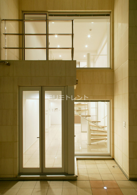 カスタリア芝公園808号室 外観（Bタイプドライエリアより室内をみる）