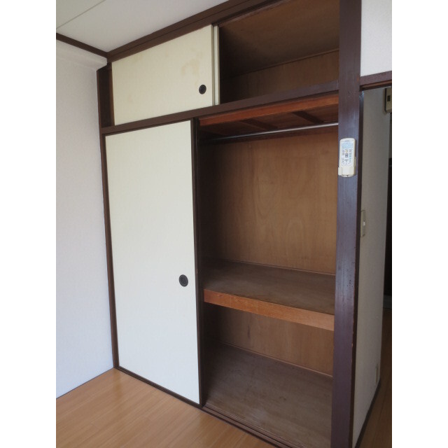登喜和マンション 収納