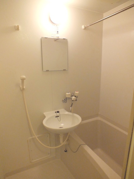 レオパレス　プラスＮ＆Ｋ バス・トイレ別