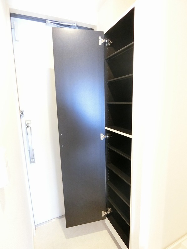 リブリ・日向 収納