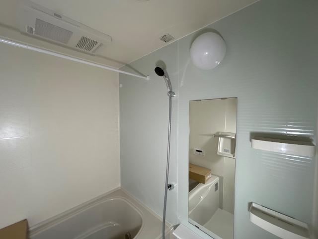 キャメロット八王子105号室 バス