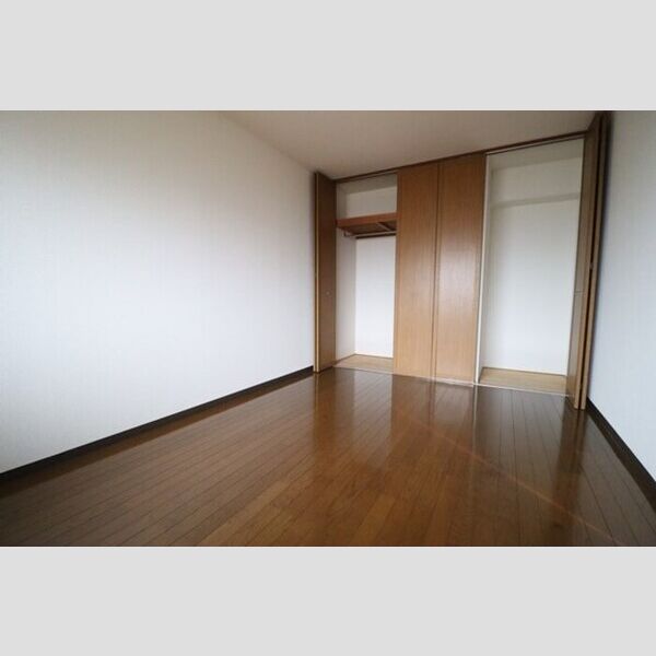 ジョウエイ別府202号室 洋室7帖