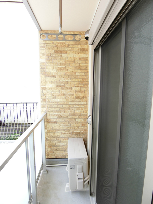 リブリ・004 バルコニー