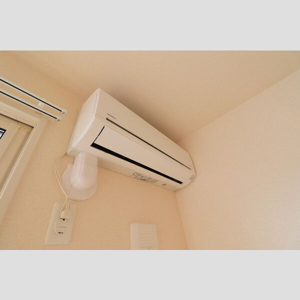 三花土202号室 エアコン(1台)