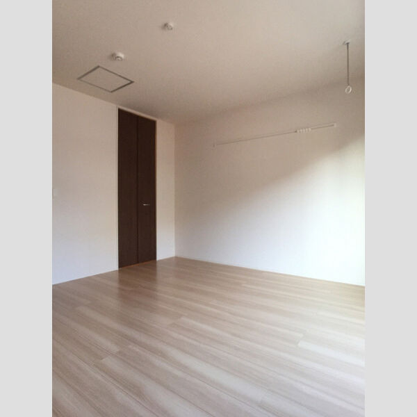 ファミールS 南側洋室(8.5帖)