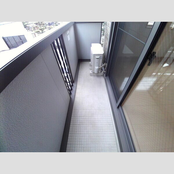 シェドプール バルコニー