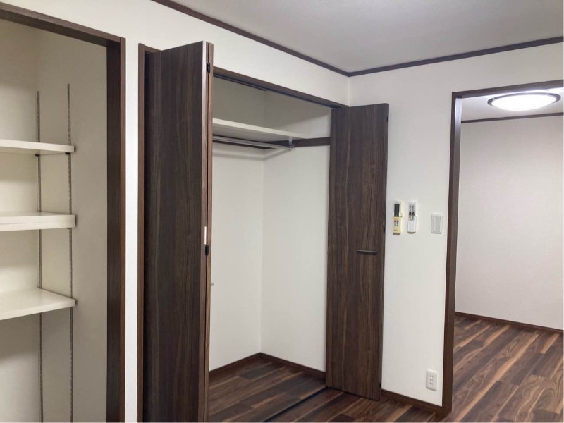 メゾンリバーサイド2階 収納