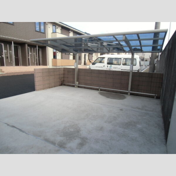 ソレイユ　B105号室 駐輪場