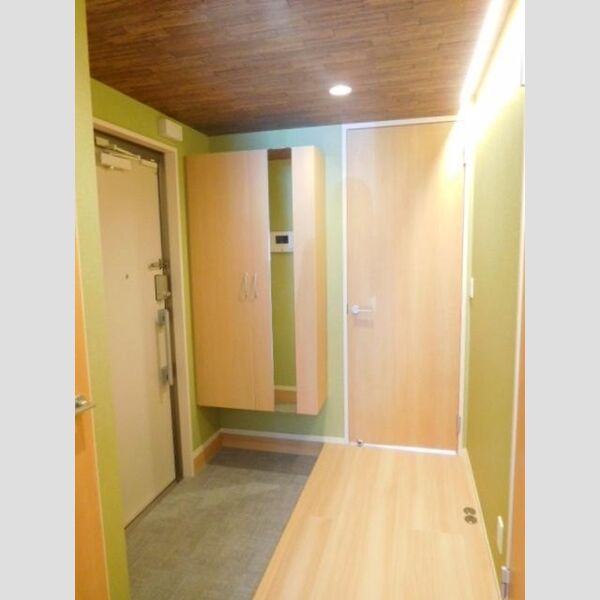 キャトルセゾン　B102号室 玄関