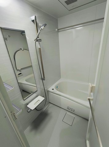 テラス新江古田2A号室 追い炊き、浴室乾燥機付き