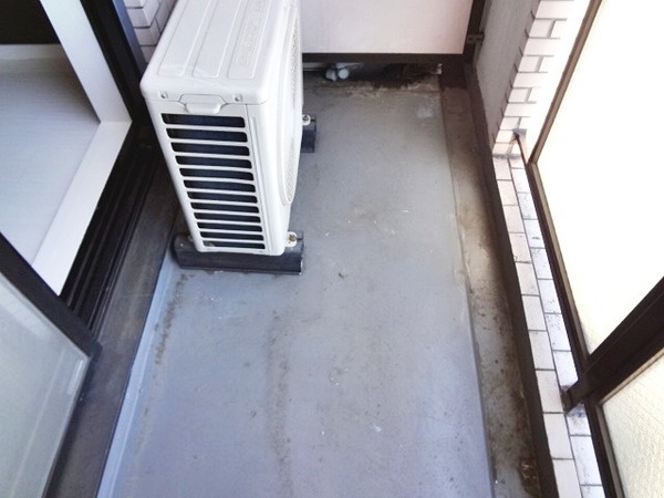 キャトルセゾン清新111号室 バルコニー