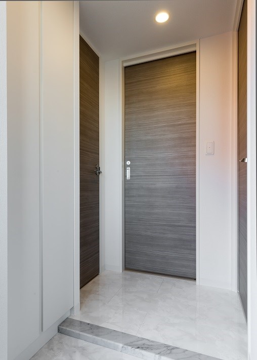 レジディア三軒茶屋Ⅲ10階 玄関