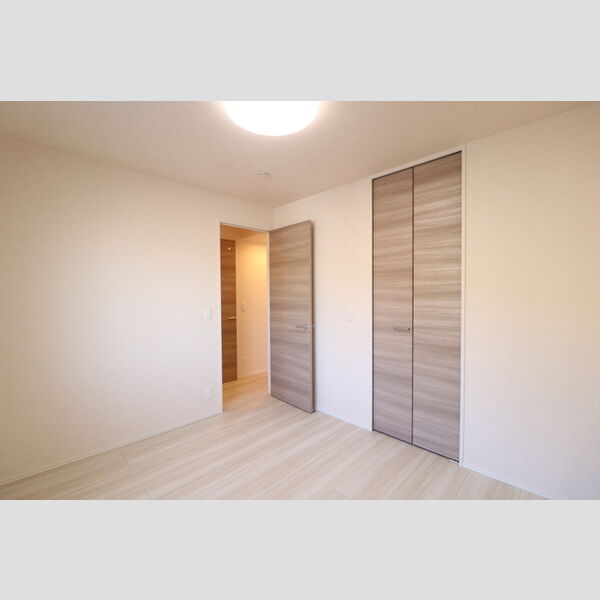 D・ルチア105号室 洋室