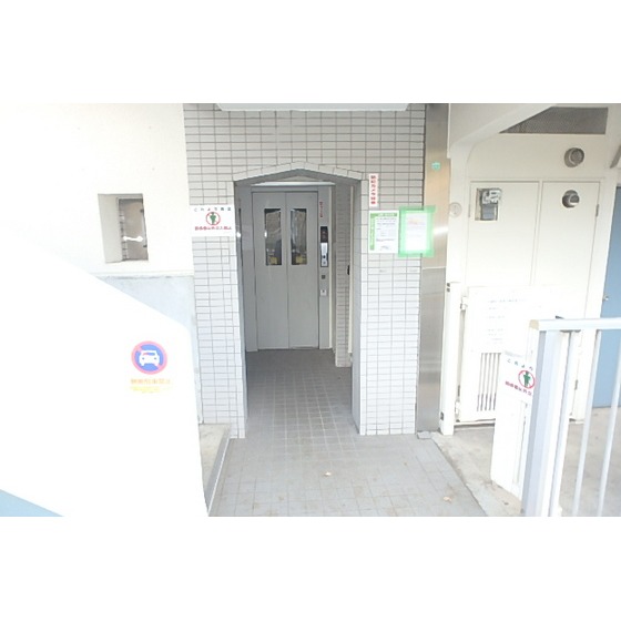 ヴァンベールTATE503号室 エントランス