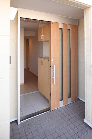 ユニヴァリィ　プランドール 玄関（