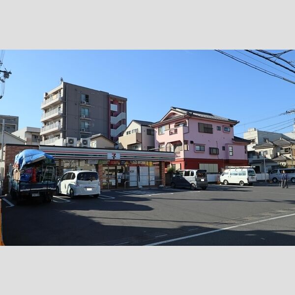 未来館oomiya302号室 セブンイレブンさいたま日進駅東店(311m)