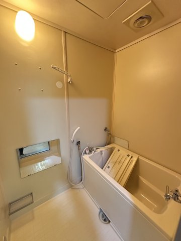 フラット井土ヶ谷203号室 お風呂