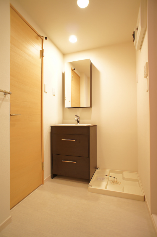 リブリ・Tsurugamine3階 洗面