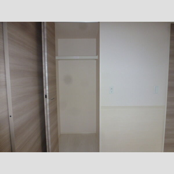 Regalo 洋室クローゼット