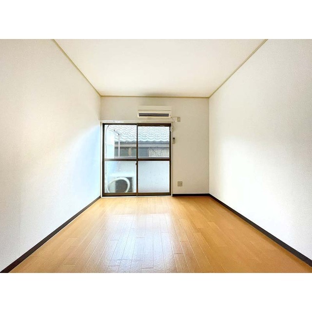 第1コーポ中村 洋室6帖