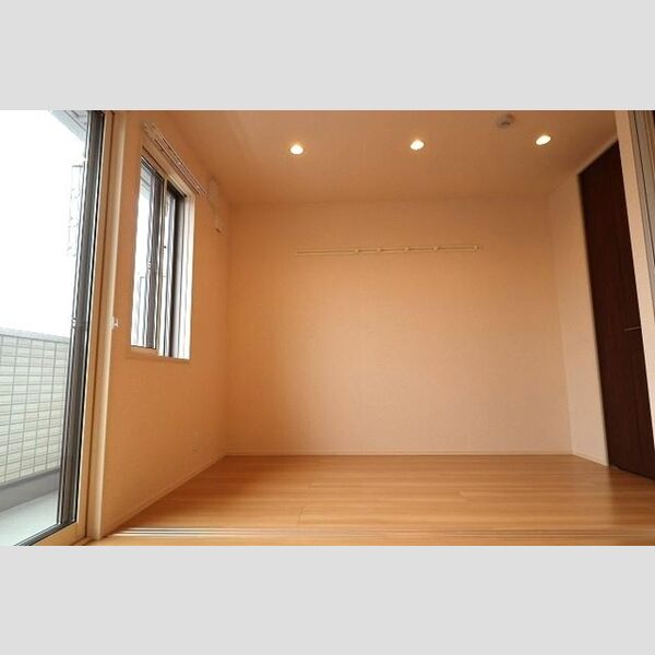 ミレニア籠原306号室 洋室