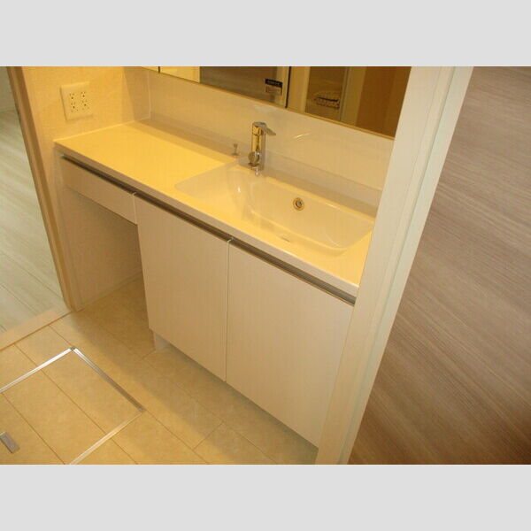 サニーハイム206号室 206