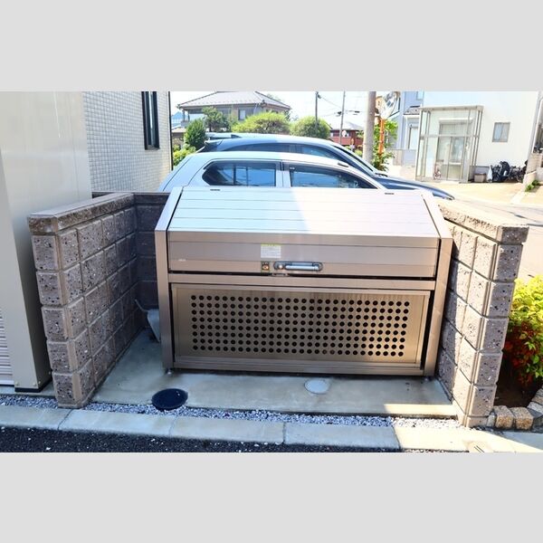 エトワール西大宮 ゴミストッカー