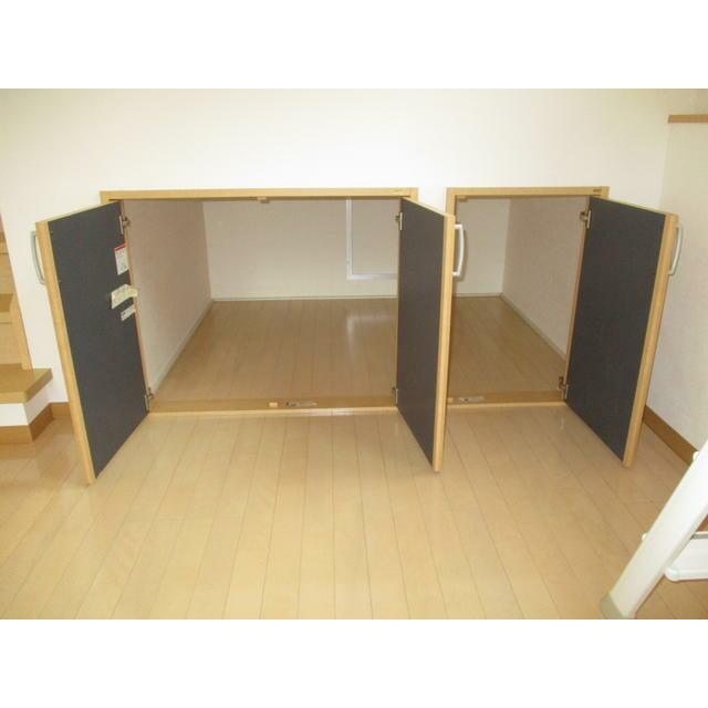 ユーロステージ1階 収納