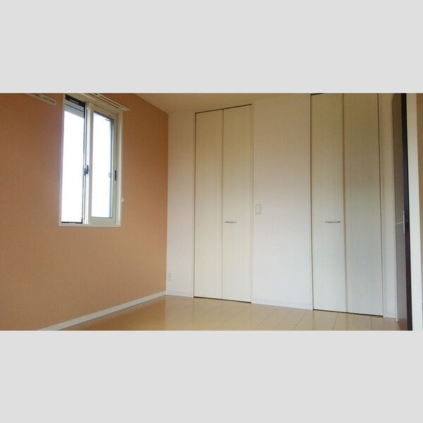 ロイヤルクレッセント西登戸参番館303号室 部屋その他