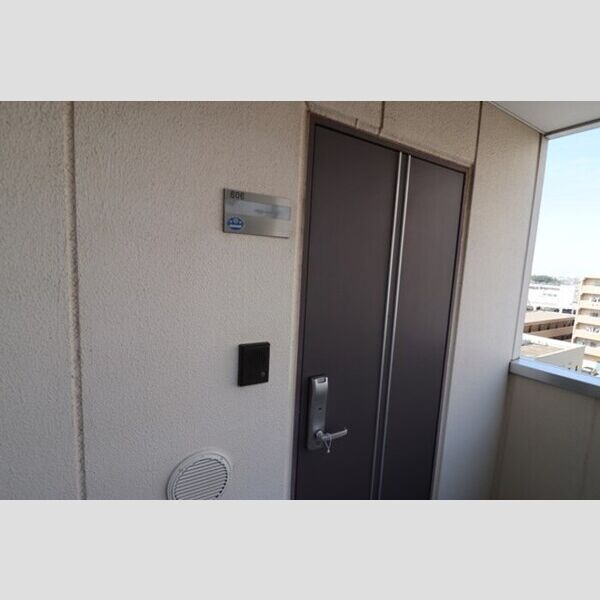 ポワール・K 玄関