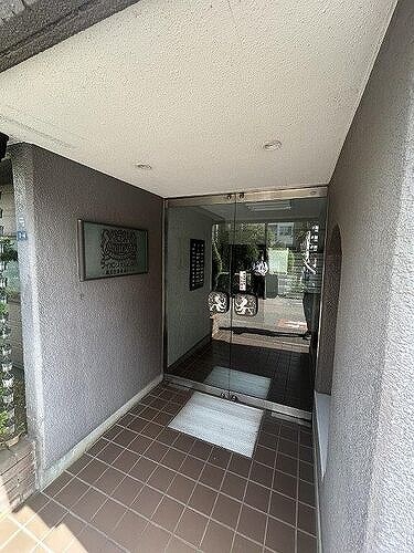 ライオンズマンション駒形 エントランス外観　※2025年7月撮影