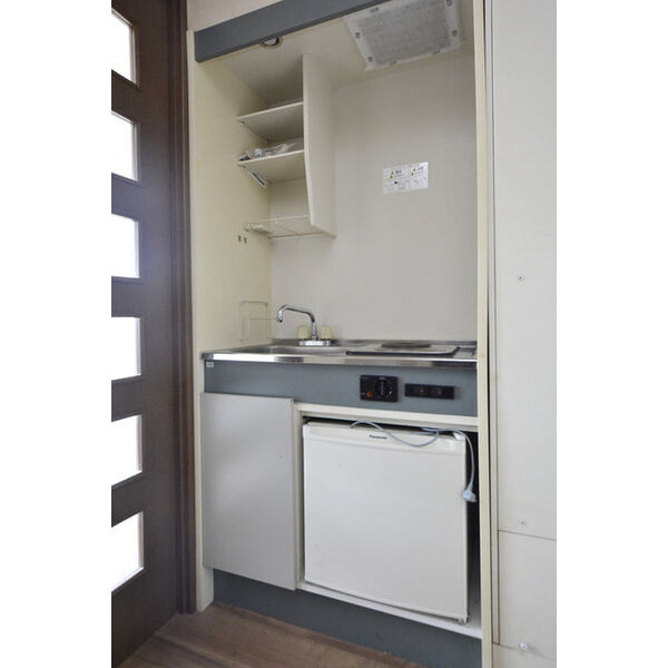 ヒルズガーデン東雪谷0303号室 キッチン