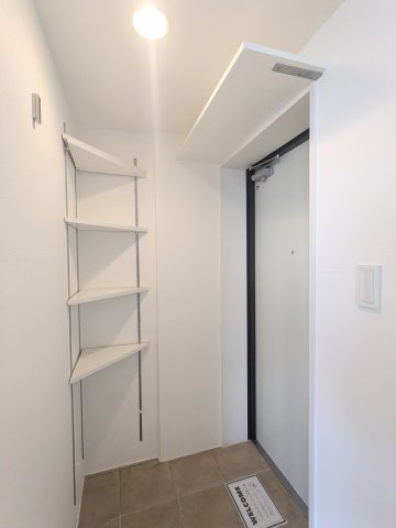 エクサム初台0401号室 玄関