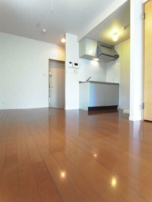 リブリ・かのん1階 内観