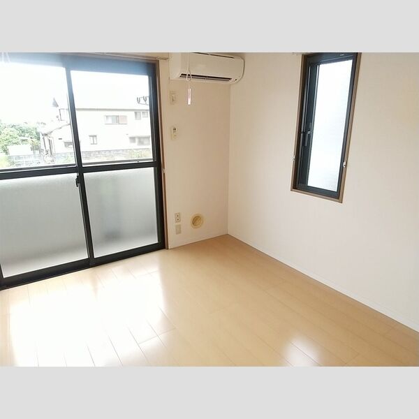 ディアコート 洋室6帖