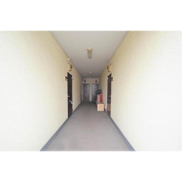 セブンハイツ203号室 エントランス