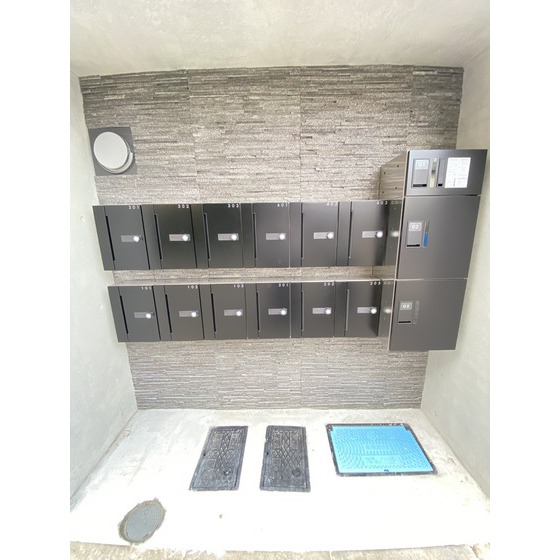 ジュリアス中野301号室 エントランス