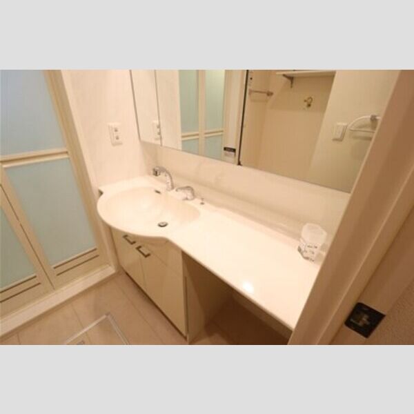 リヴェール南流山　A 洗髪洗面化粧台