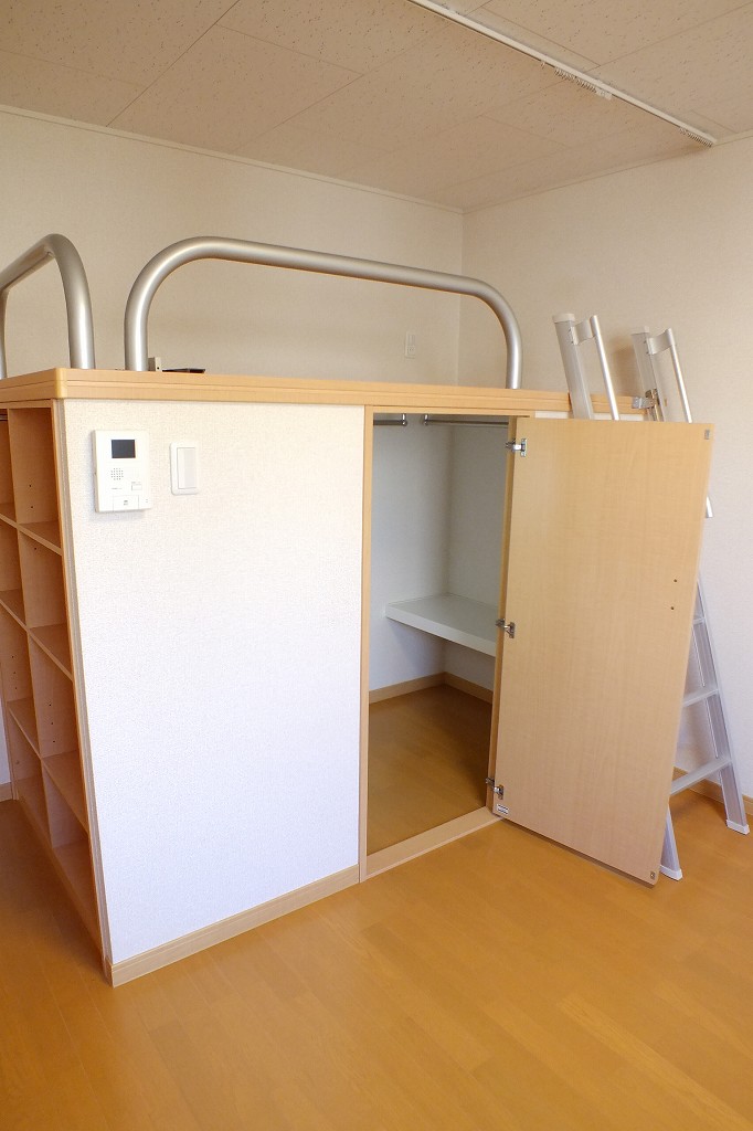 レオネクスト本城第二108号室 内観