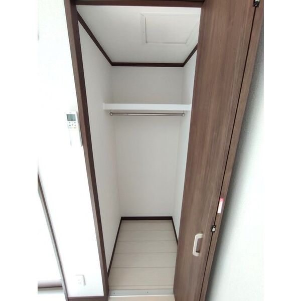 ルミエール　エタンセル　ドゥー 収納