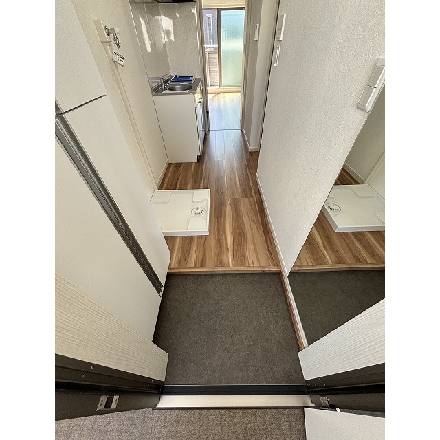 グランドール西尾久0304号室 玄関