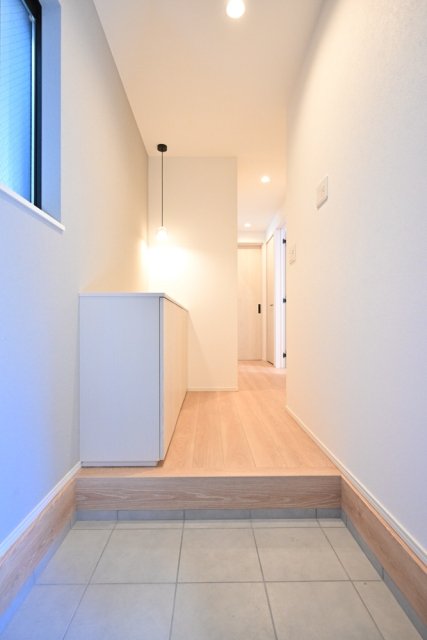 大田区南千束３丁目戸建　２号棟 玄関