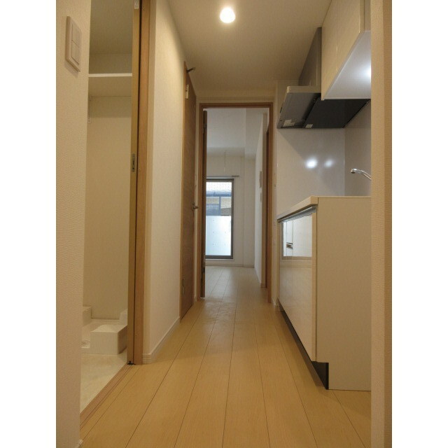 HERON’S NEST 内観